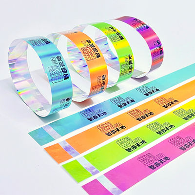 Des bracelets en papier coloré jetables, des bracelets Tyvek