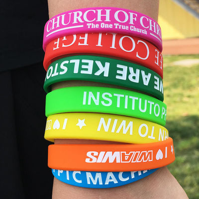 Des bracelets en silicone imprimés durables avec impression par transfert thermique