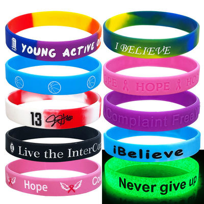 Des bracelets en silicone imprimés de style segmenté longueur 25 cm