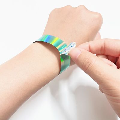 Bracelet laser argenté personnalisé pour les concerts et les festivals unisexes