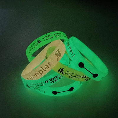 Fabrique Brasserie en silicone personnalisée Festival Activité Fête Concert Événement Cadeau Noctilucent Nuit Brillant Bracelets en silicone