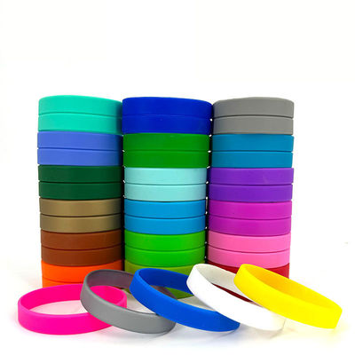 Des bracelets en silicone personnalisés Festival pour la publicité Des bracelets en silicone Promotion événement d'affaires Des bracelets
