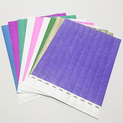 Des bracelets personnalisés pour les événements Tyvek avec code-barres numérotés étanches pour les fêtes de piscine