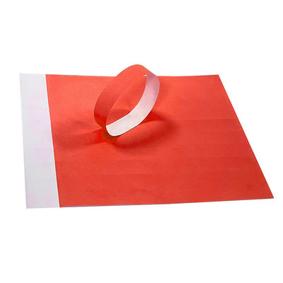 Des bracelets personnalisés pour les événements Tyvek avec un code-barres numéroté étanche pour la fête de la piscine