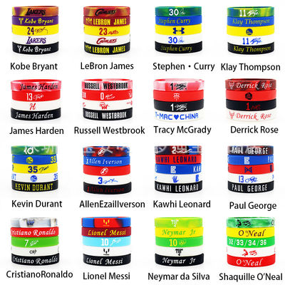 Des bracelets en silicone imprimés sur mesure Jeux de basket-ball Star Football Promotion Souvenir en silicone