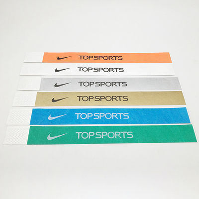 Logo personnalisé Poignet Tyvek numéroté séquentiellement Pool imperméable à l'eau Impression pleine couleur Poignet jetable