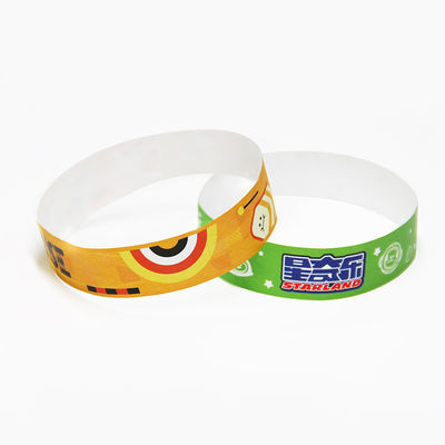 Des bracelets en papier Tyvek avec numérotation séquentielle
