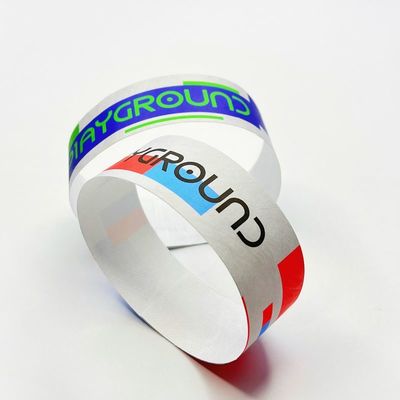 Des bracelets Tyvek en papier à usage unique: étanches, résistants aux déchirures et fiables