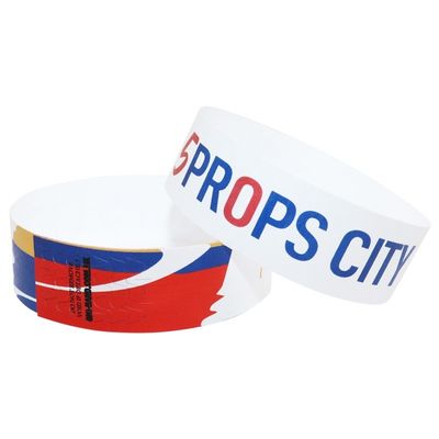 Des bracelets en papier Tyvek étanches à l'eau, à fermeture rapide, numérotation séquentielle, codage à barres pour les solutions de gestion d'événements