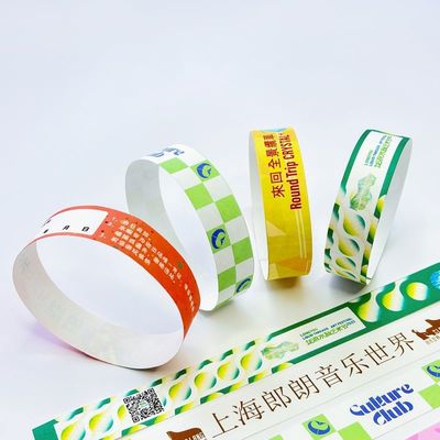Résistant à l'eau et au code à barres Tyvek Bracelets de papier pour événements Identification facile pour un enregistrement en douceur